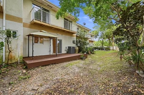8464 Lagos De Campo Boulevard Tamarac FL 33321
