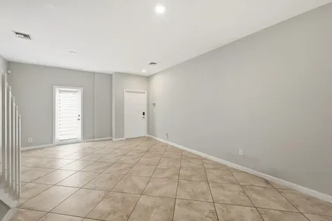 8464 Lagos De Campo Boulevard Tamarac FL 33321