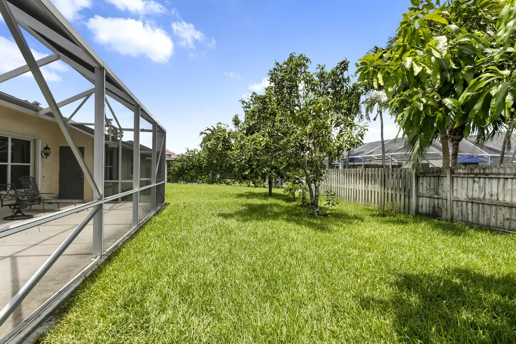 106 Venetian Lane Royal Palm Beach FL 33411