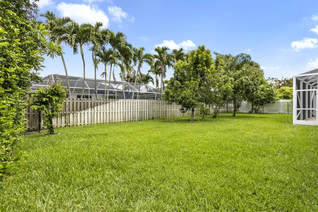 106 Venetian Lane Royal Palm Beach FL 33411