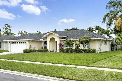106 Venetian Lane Royal Palm Beach FL 33411
