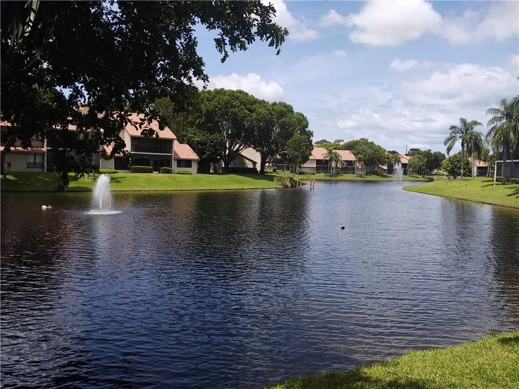 5801 Coach House Circle Boca Raton FL 33486