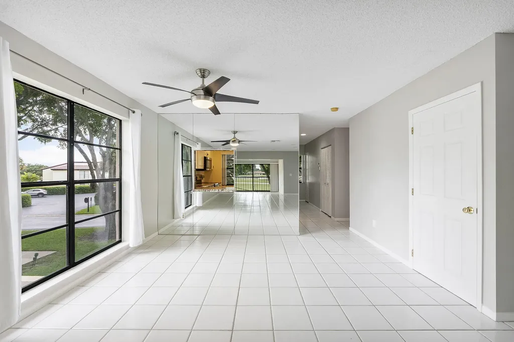21852 Arriba Boca Raton FL 33433