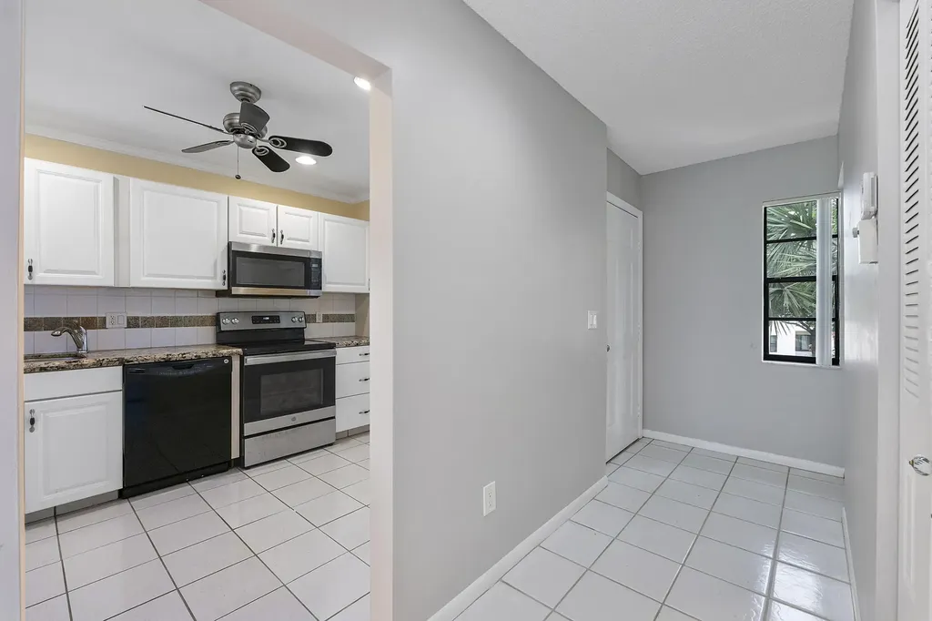21852 Arriba Boca Raton FL 33433