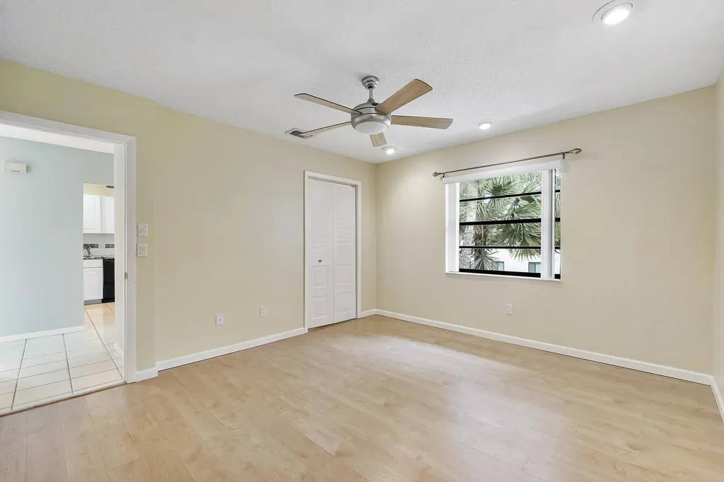 21852 Arriba Boca Raton FL 33433