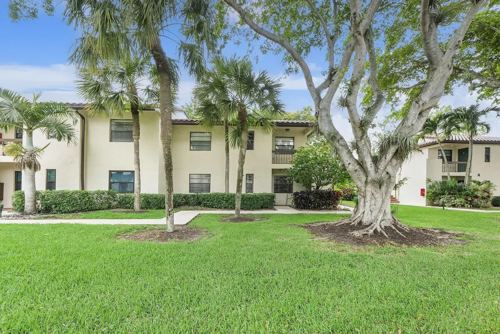 21852 Arriba Boca Raton FL 33433