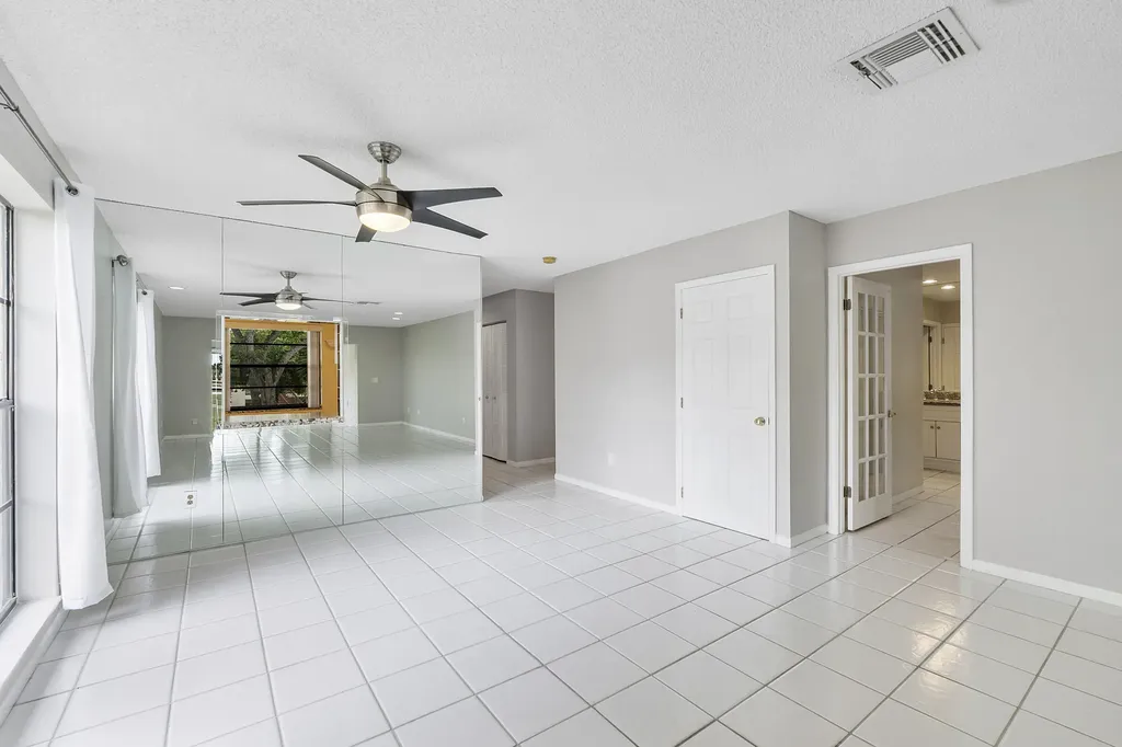 21852 Arriba Boca Raton FL 33433