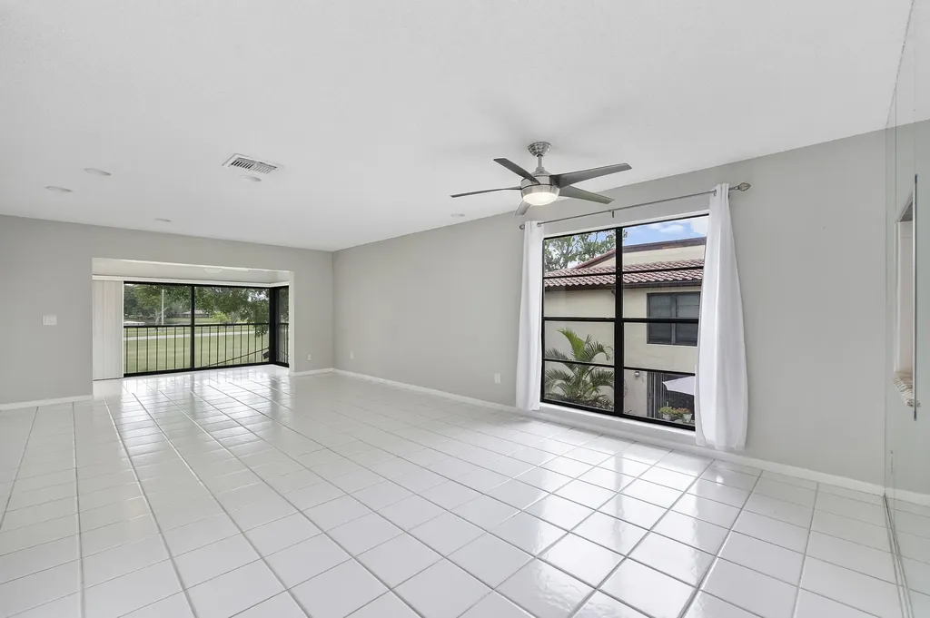 21852 Arriba Boca Raton FL 33433