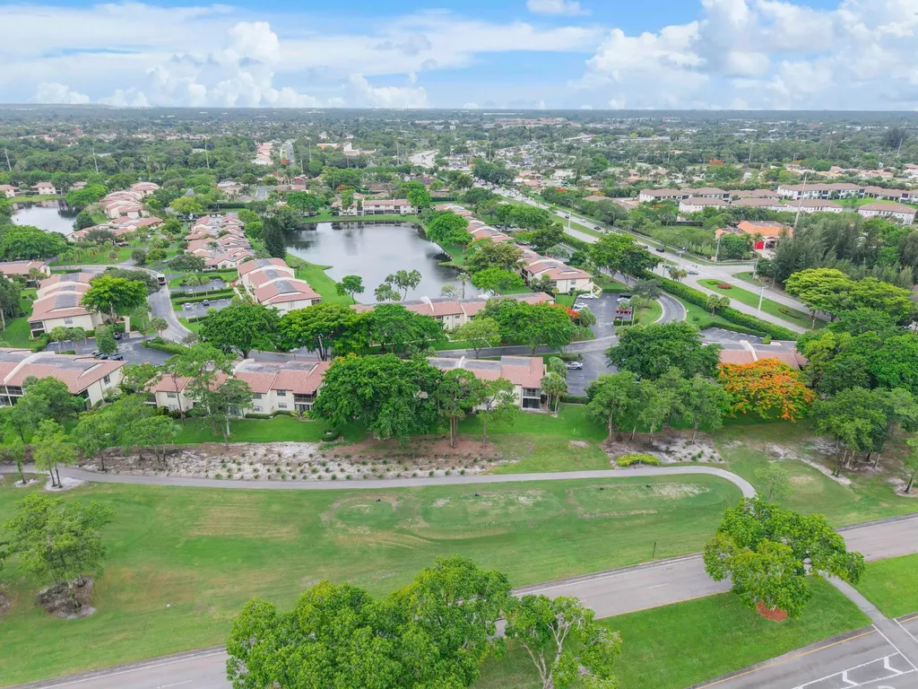 21852 Arriba Boca Raton FL 33433