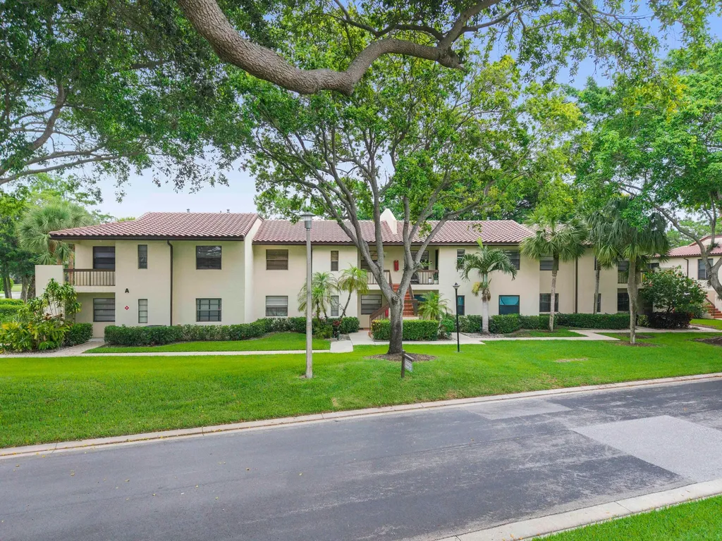 21852 Arriba Boca Raton FL 33433