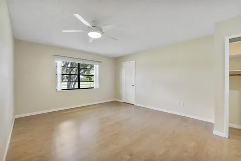 21852 Arriba Boca Raton FL 33433