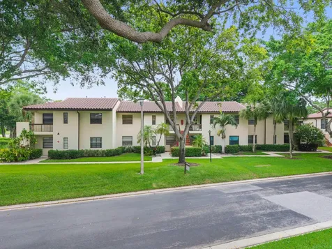 21852 Arriba Boca Raton FL 33433