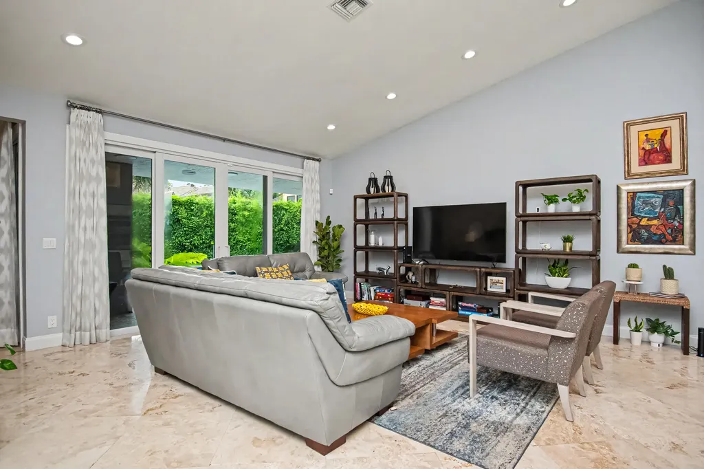 2653 NW 46th Street Boca Raton FL 33434