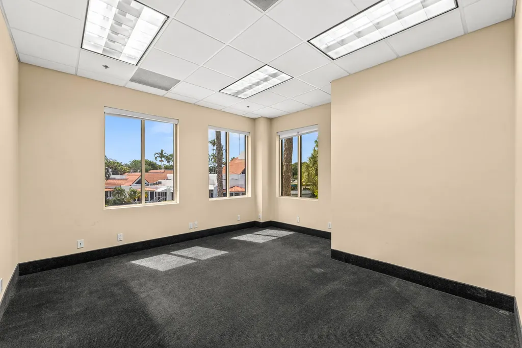 7880 Glades Road Boca Raton FL 33434