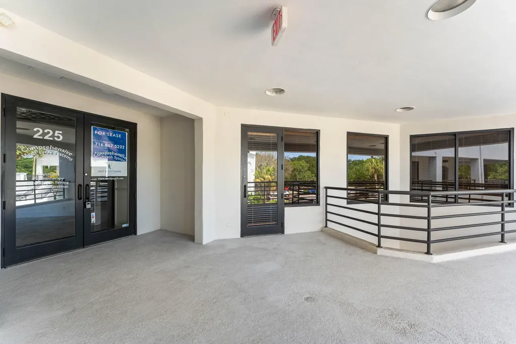 7880 Glades Road Boca Raton FL 33434