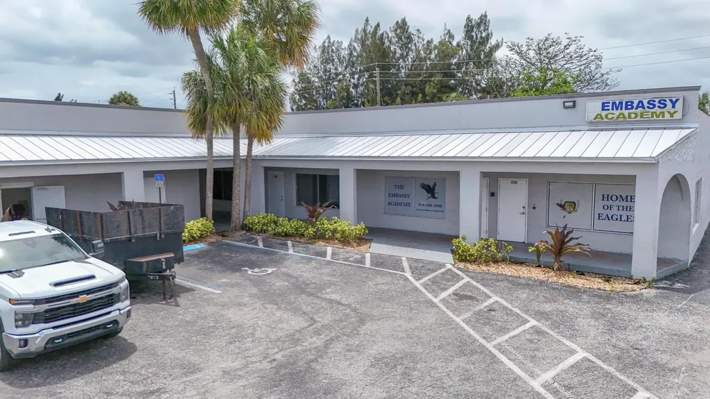 2450 W Oakland Park Boulevard Oakland Park FL 33311
