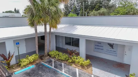 2450 W Oakland Park Boulevard Oakland Park FL 33311