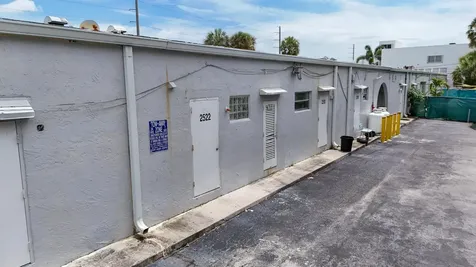 2450 W Oakland Park Boulevard Oakland Park FL 33311
