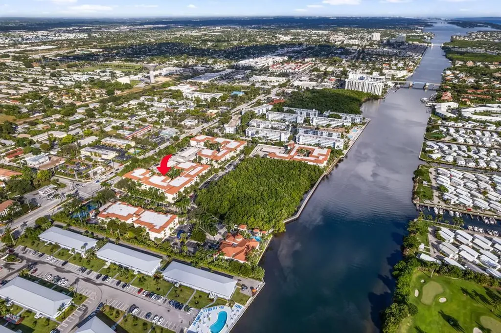 2202 Tuscany Way Boynton Beach FL 33435