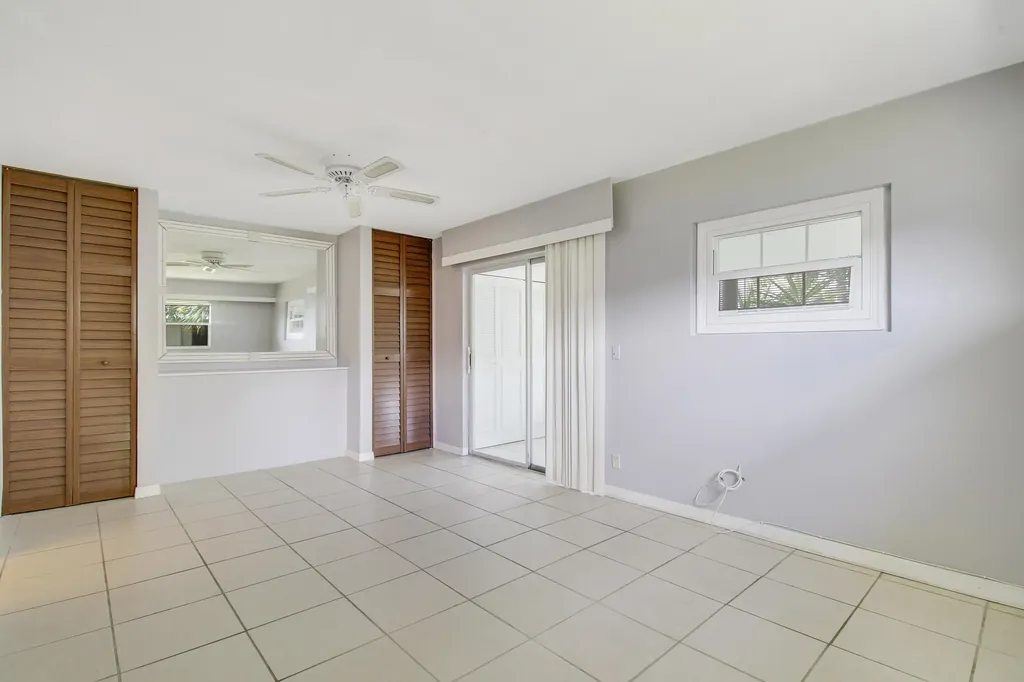 175 Valencia H Delray Beach FL 33446