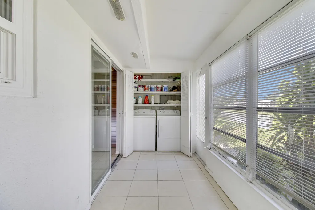 175 Valencia H Delray Beach FL 33446