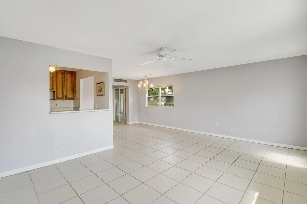 175 Valencia H Delray Beach FL 33446