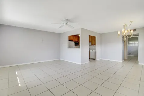 175 Valencia H Delray Beach FL 33446