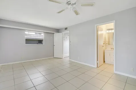 175 Valencia H Delray Beach FL 33446