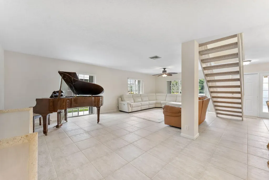 2704 Vision Drive Palm Beach Gardens FL 33418