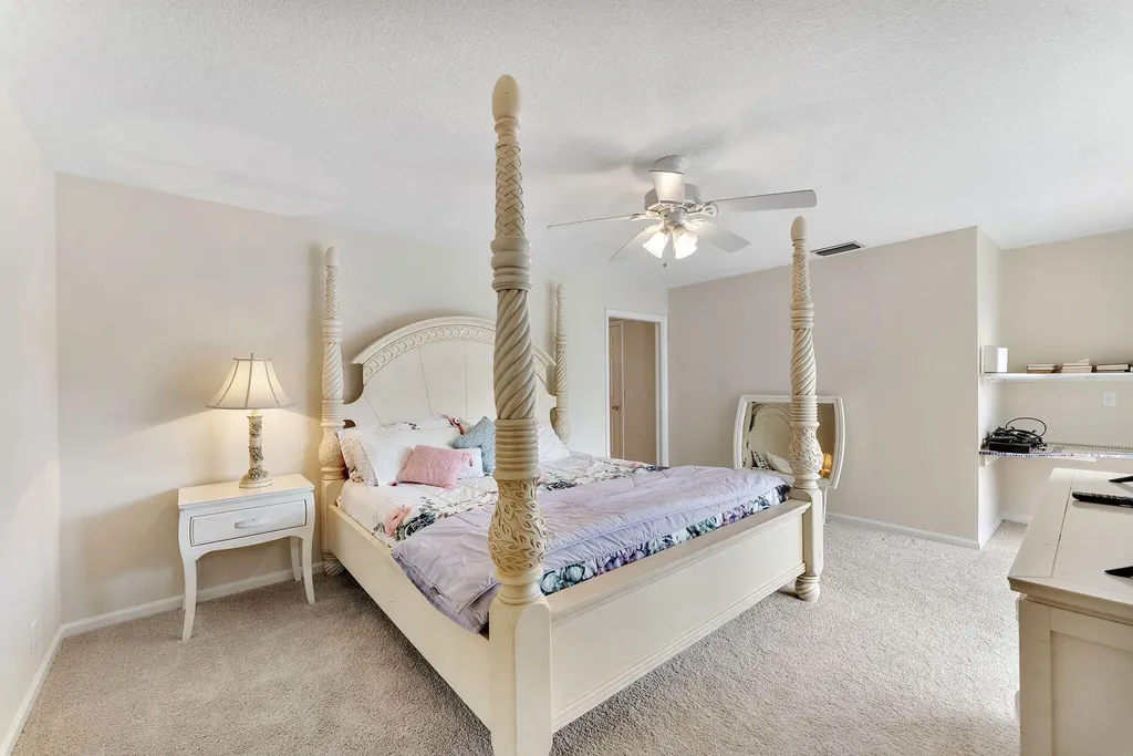 2704 Vision Drive Palm Beach Gardens FL 33418