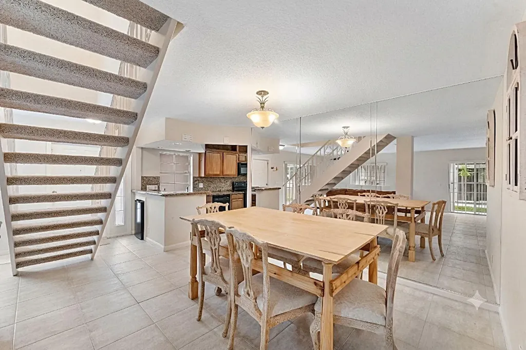 2704 Vision Drive Palm Beach Gardens FL 33418