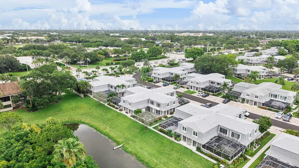 2704 Vision Drive Palm Beach Gardens FL 33418