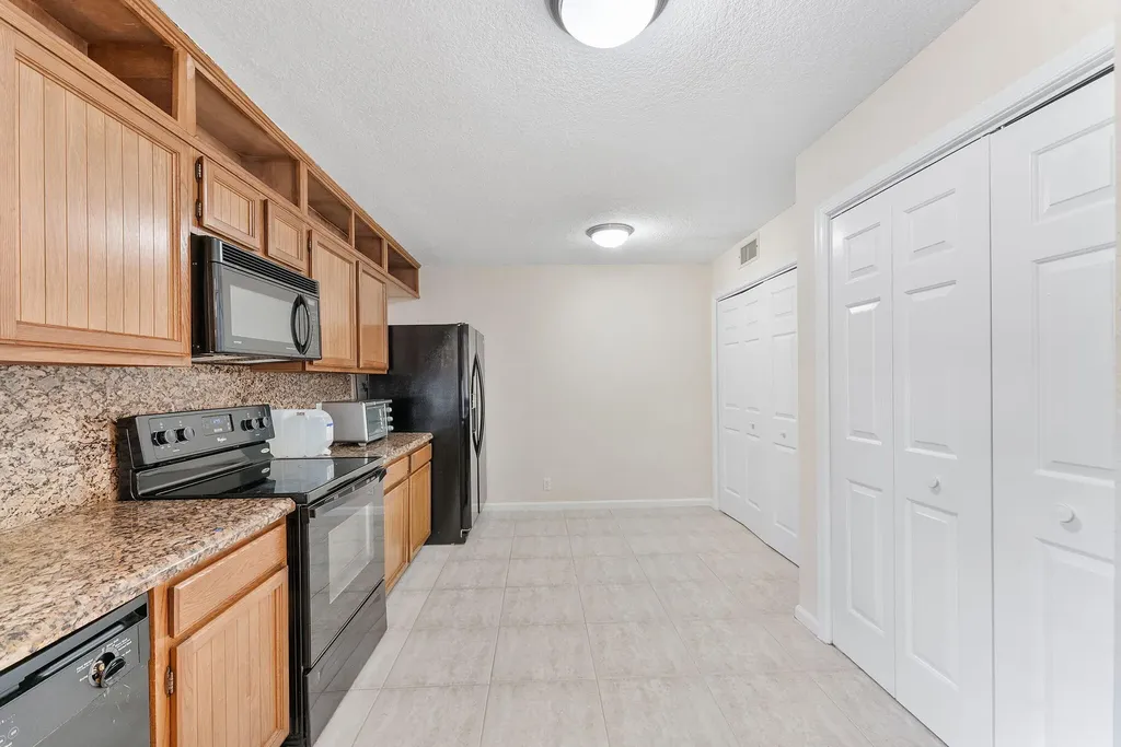 2704 Vision Drive Palm Beach Gardens FL 33418