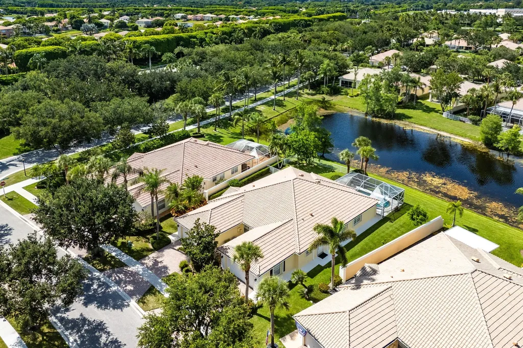 8413 Cozumel Lane Wellington FL 33414
