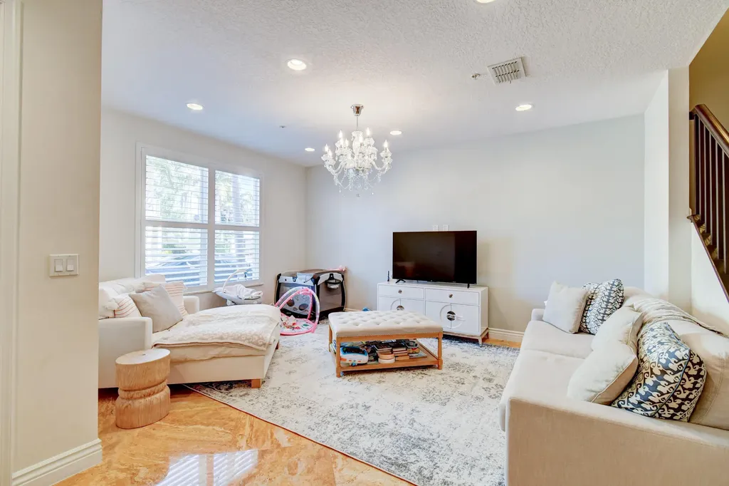 4930 NW 15th Avenue Boca Raton FL 33431