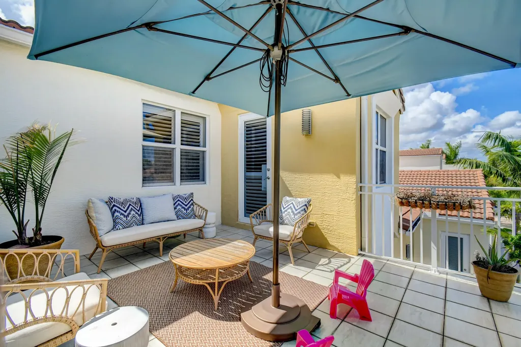 4930 NW 15th Avenue Boca Raton FL 33431