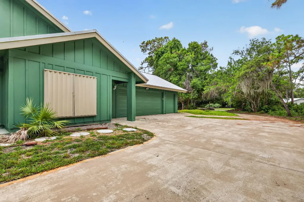 2111 SW Racquet Club Drive Palm City FL 34990