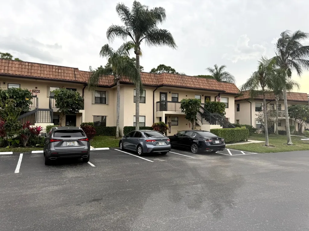 7190 Golf Colony Court Lake Worth FL 33467