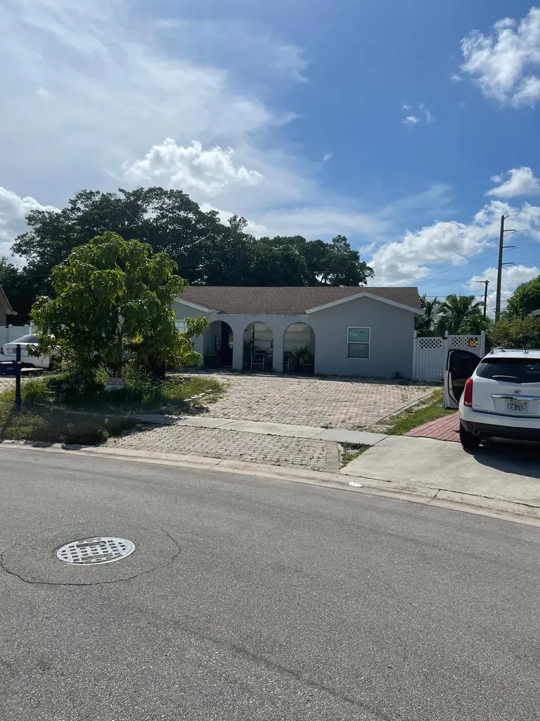 22035 SW 58th Avenue SW Boca Raton FL 33428