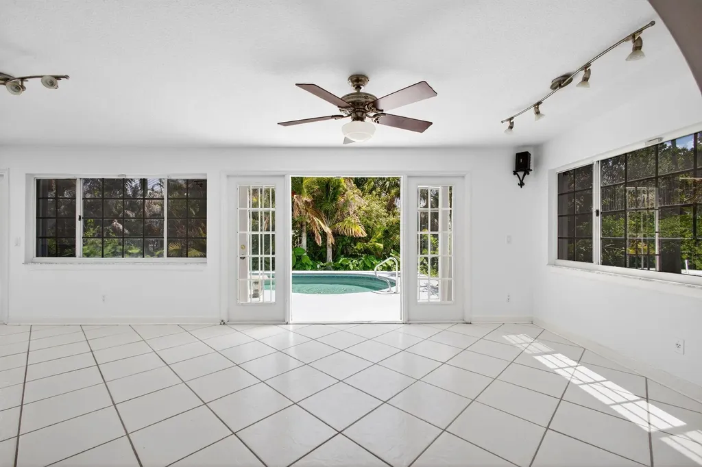 23 Sea Gull Place Vero Beach FL 32960