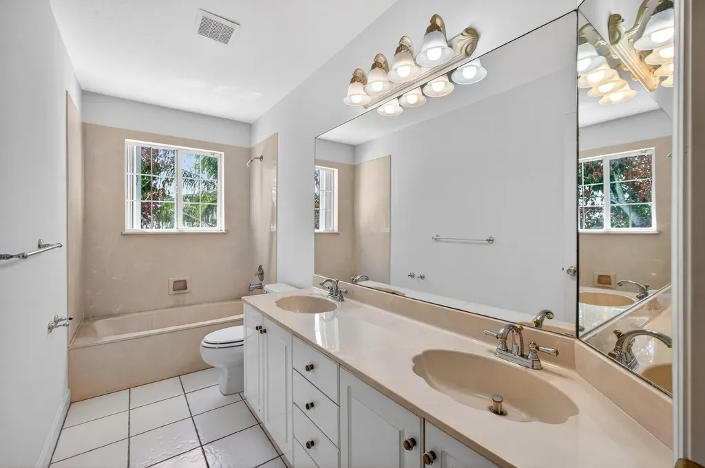23 Sea Gull Place Vero Beach FL 32960