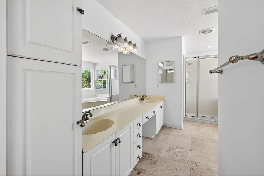 23 Sea Gull Place Vero Beach FL 32960