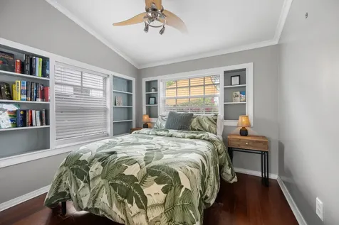 436 38th Street N West Palm Beach FL 33407