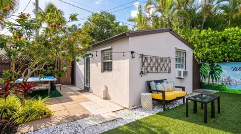 436 38th Street N West Palm Beach FL 33407