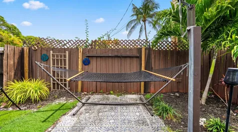 436 38th Street N West Palm Beach FL 33407