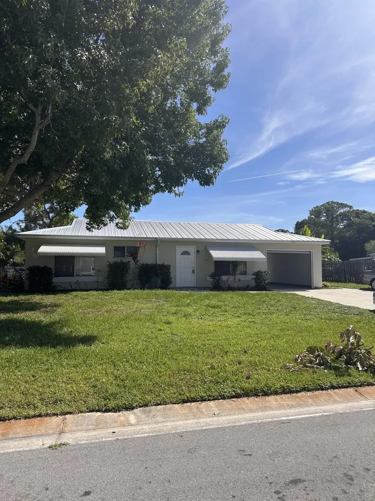 1331 SE Mohave Street Port St Lucie FL 34952