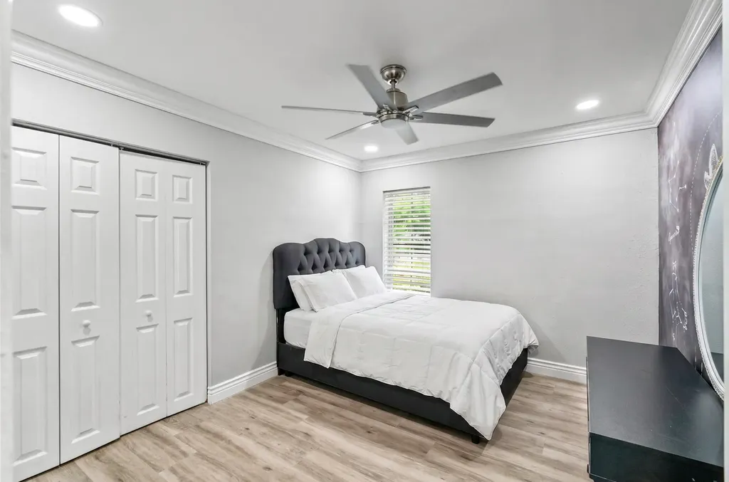 10098 Ramblewood Drive Coral Springs FL 33071