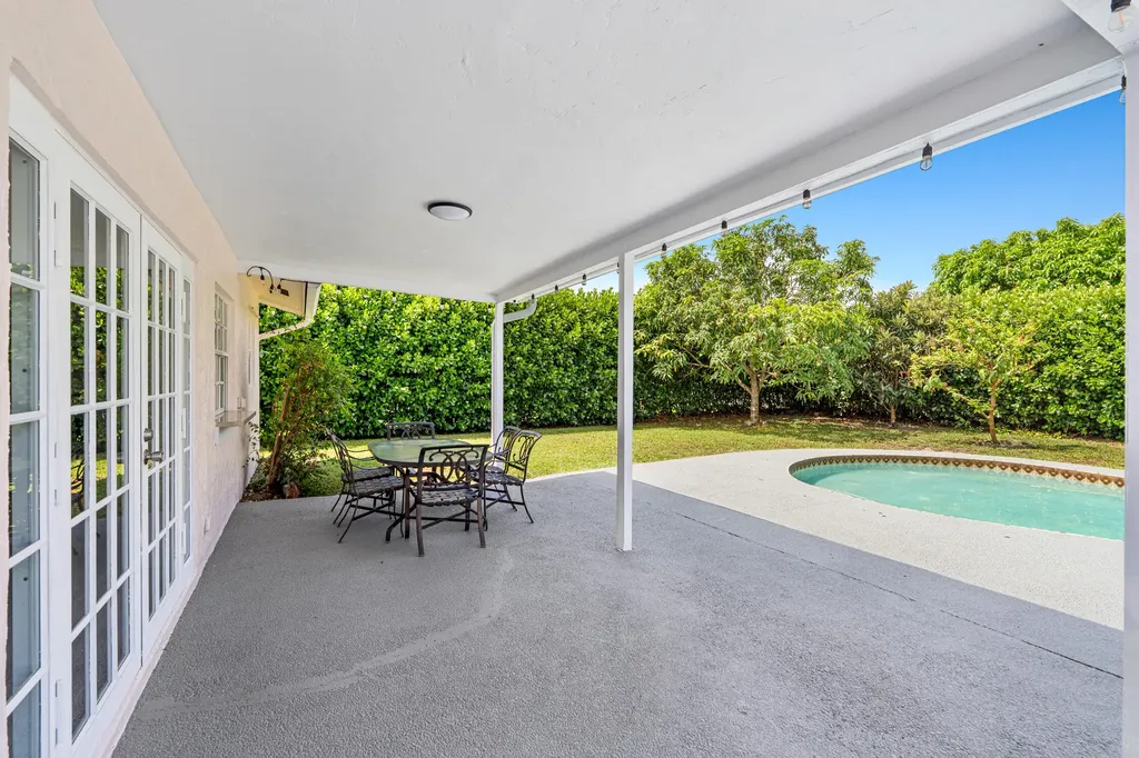 10098 Ramblewood Drive Coral Springs FL 33071