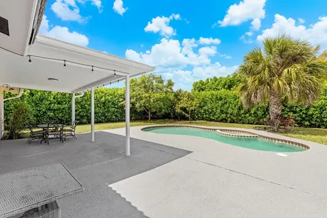 10098 Ramblewood Drive Coral Springs FL 33071
