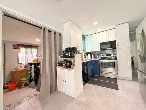 320 W 29th Street Riviera Beach FL 33404